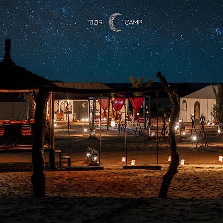 Tiziri Camp Hotel Мерцуга Екстериор снимка